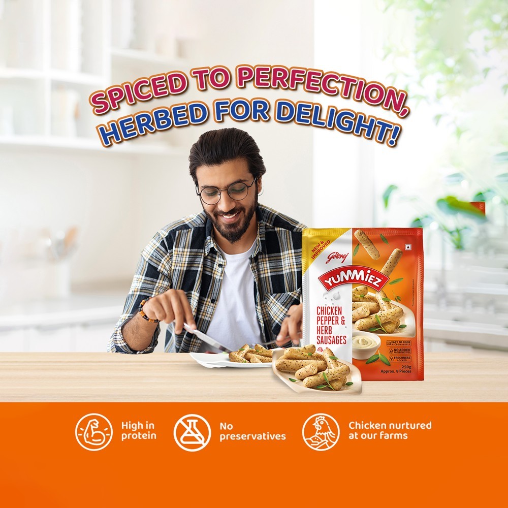 Godrej Yummiez Pepper & Herb Chicken Sausage (Frozen)