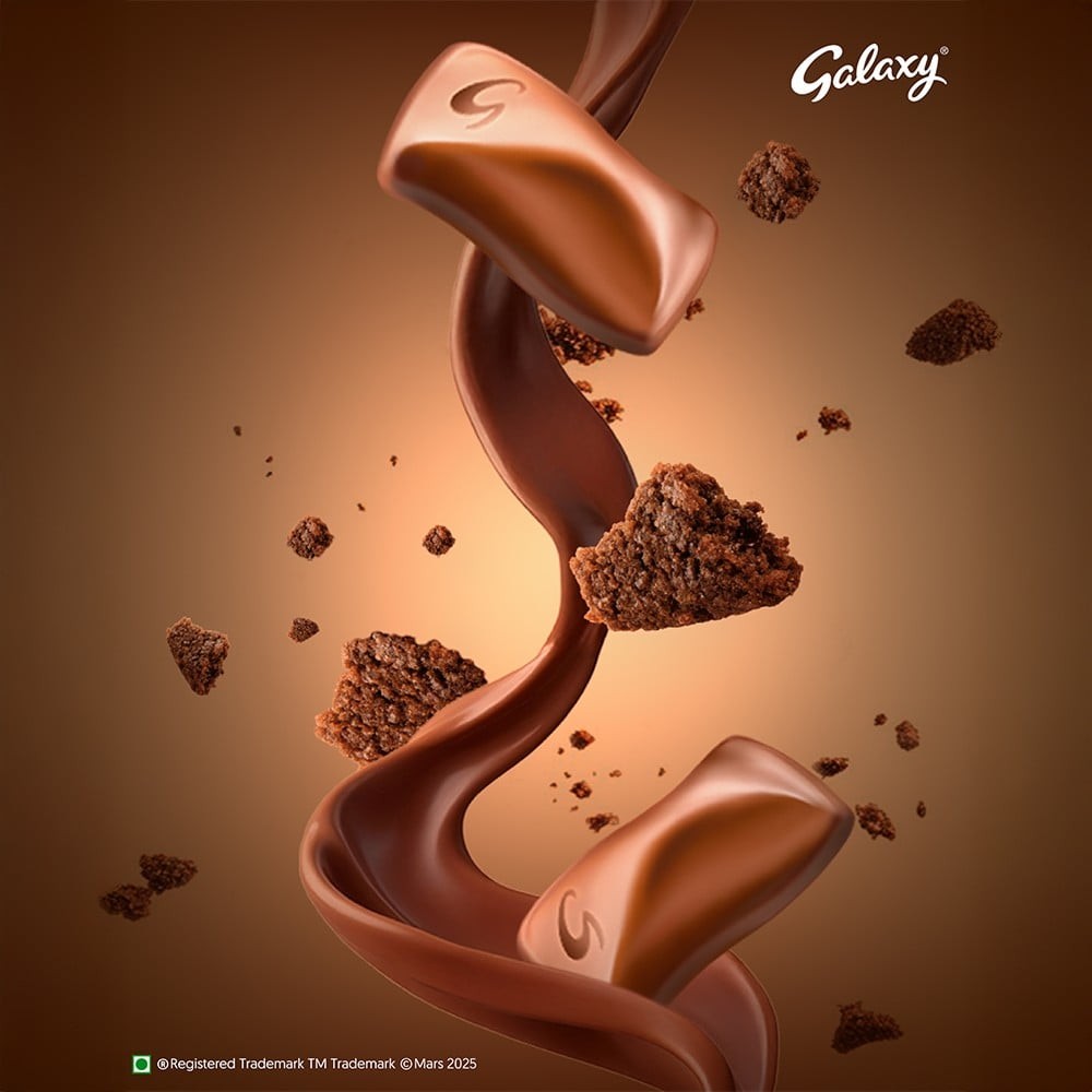 Galaxy Cookie Crumble Milk Chocolate Bar With Cookie Pieces