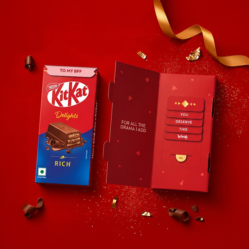 KitKat Delights Rich Wafer Chocolate with Greeting Card