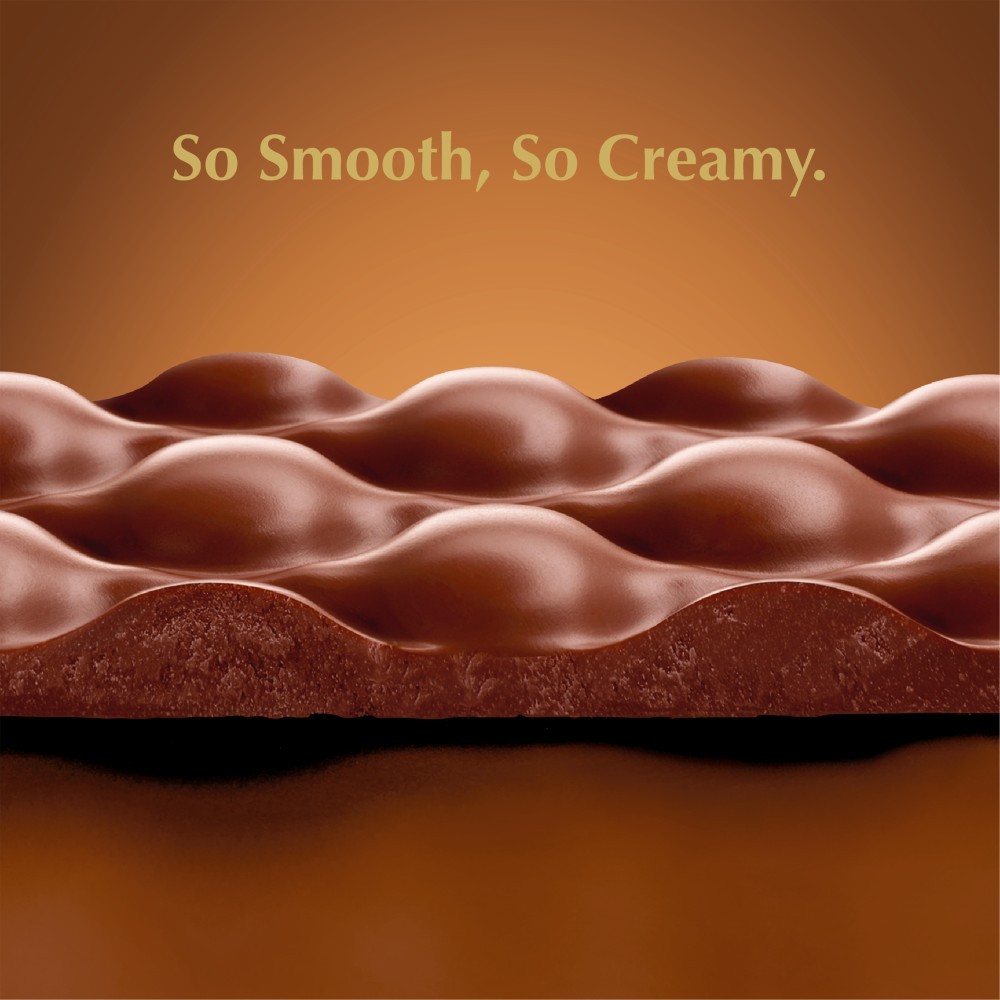 Lindt Extra Creamy Smooth Milk Chocolate Bar
